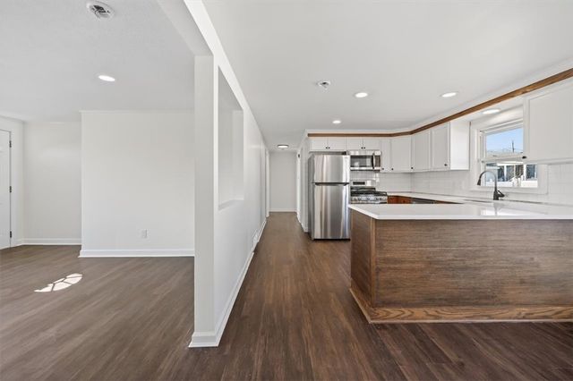 69 West View Avenue, Cranston, RI 02920