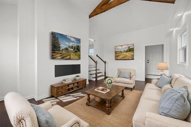 69 West View Avenue, Cranston, RI 02920