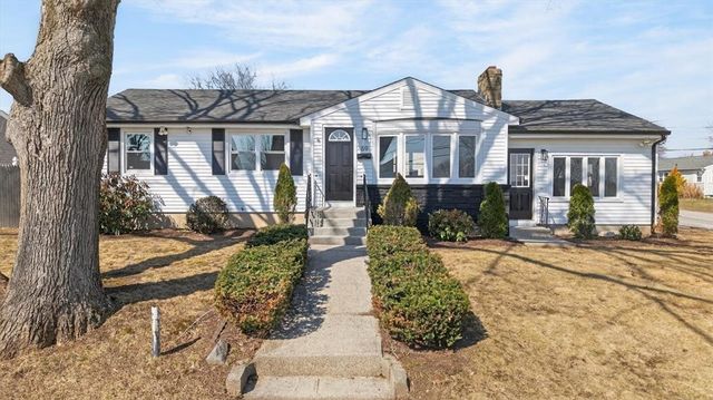69 West View Avenue, Cranston, RI 02920