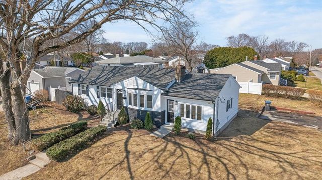 69 West View Avenue, Cranston, RI 02920