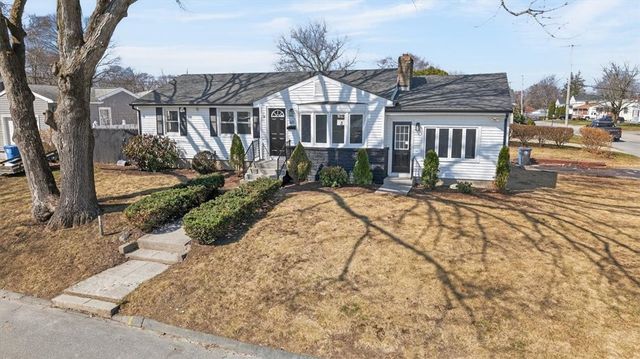 69 West View Avenue, Cranston, RI 02920
