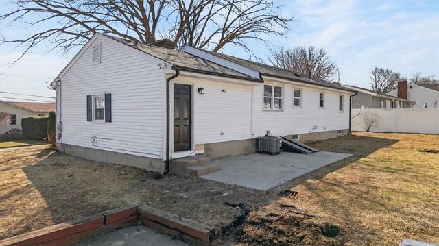 69 West View Avenue, Cranston, RI 02920