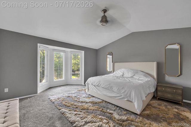 6081 Beachwood Drive, West Bloomfield Charter Township, MI 48324
