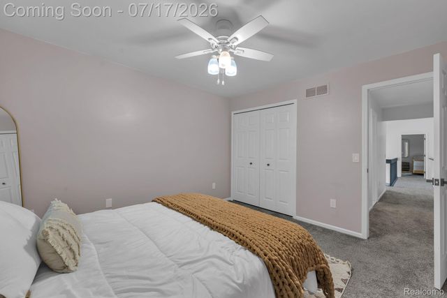 6081 Beachwood Drive, West Bloomfield Charter Township, MI 48324