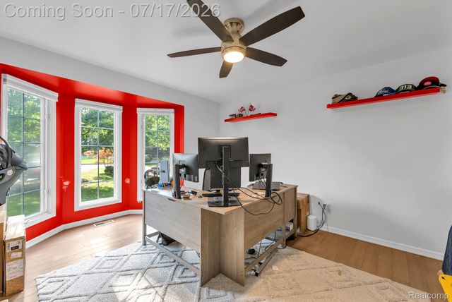 6081 Beachwood Drive, West Bloomfield Charter Township, MI 48324