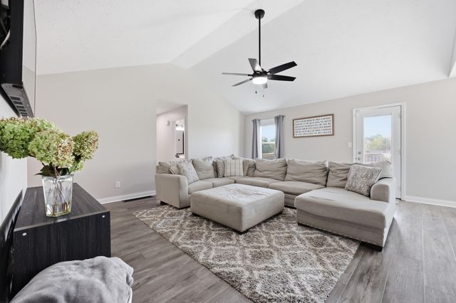 141 White Cliffs Lane, Frankfort, KY 40601