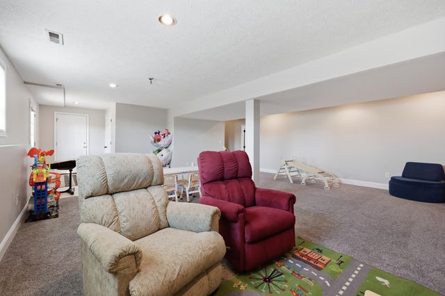 141 White Cliffs Lane, Frankfort, KY 40601