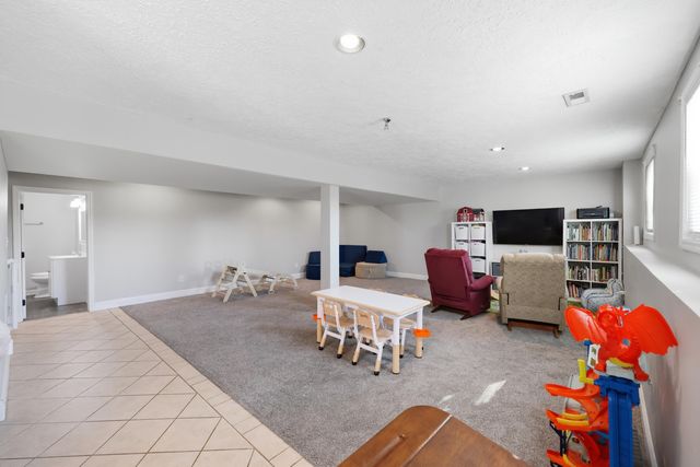 141 White Cliffs Lane, Frankfort, KY 40601
