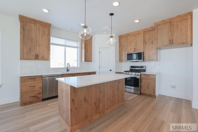 146 N Hailey Creek, Rigby, ID 83442