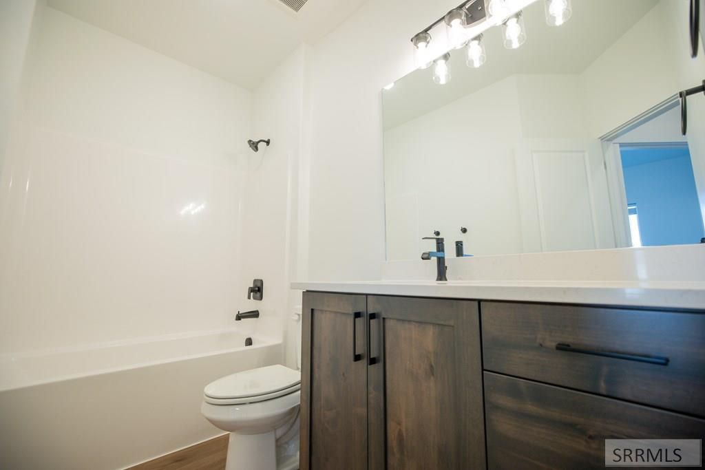 Image 11 of property listing at 146 N Hailey Creek, Rigby, ID 83442