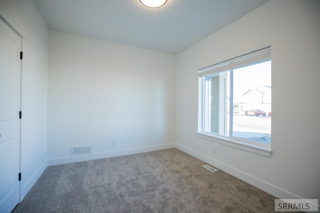 Image 7 of property listing at 146 N Hailey Creek, Rigby, ID 83442