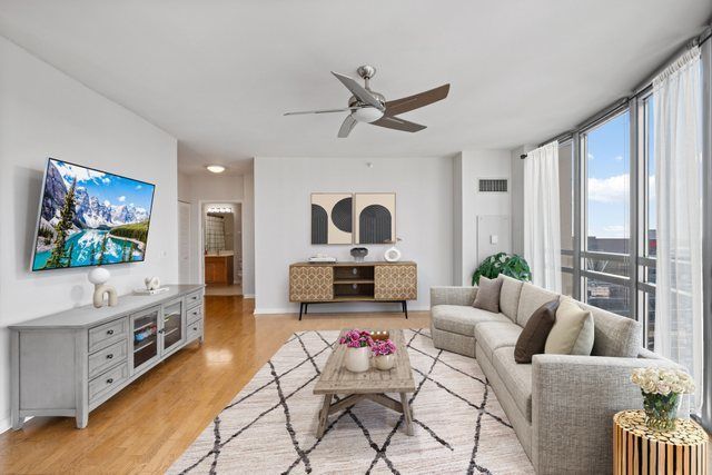 125 S Jefferson Street 3102, Chicago, IL 60661