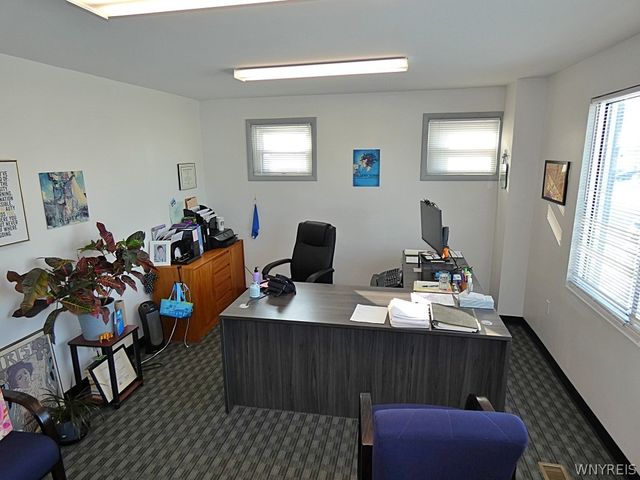 2495 Elmwood Avenue, Tonawanda, NY 14217