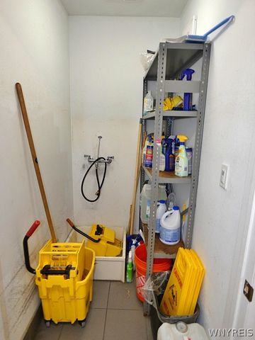 2495 Elmwood Avenue, Tonawanda, NY 14217