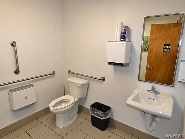 2495 Elmwood Avenue, Tonawanda, NY 14217