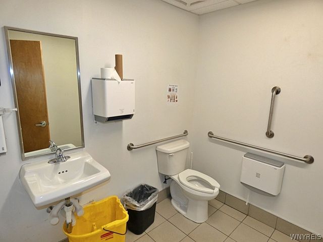 2495 Elmwood Avenue, Tonawanda, NY 14217