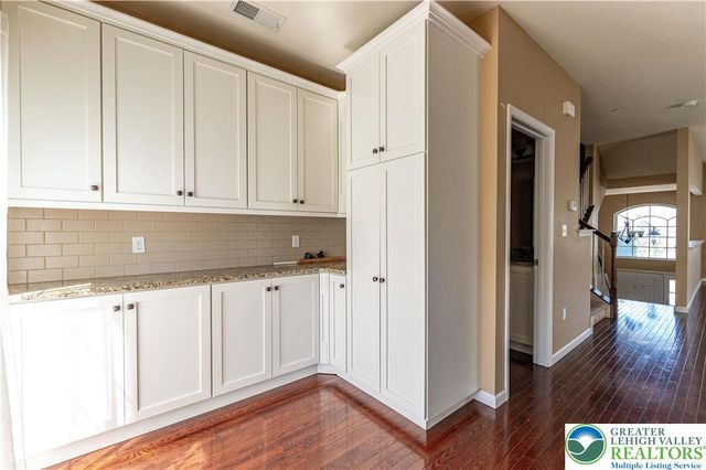 2406 Gentle Hollow Drive, Whitehall Twp, PA 18052