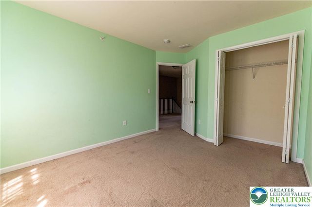 2406 Gentle Hollow Drive, Whitehall Twp, PA 18052