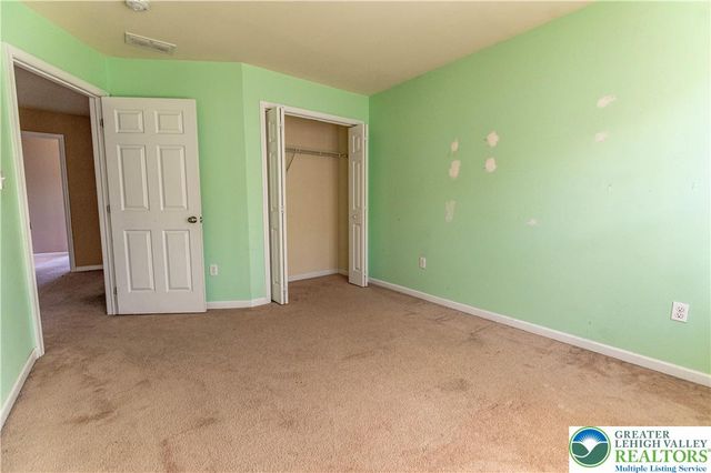 2406 Gentle Hollow Drive, Whitehall Twp, PA 18052