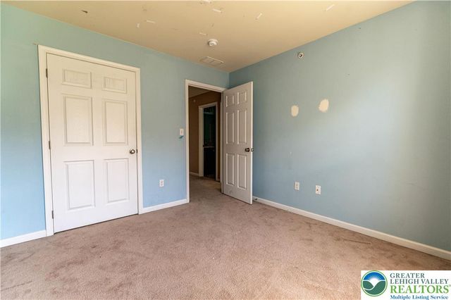 2406 Gentle Hollow Drive, Whitehall Twp, PA 18052