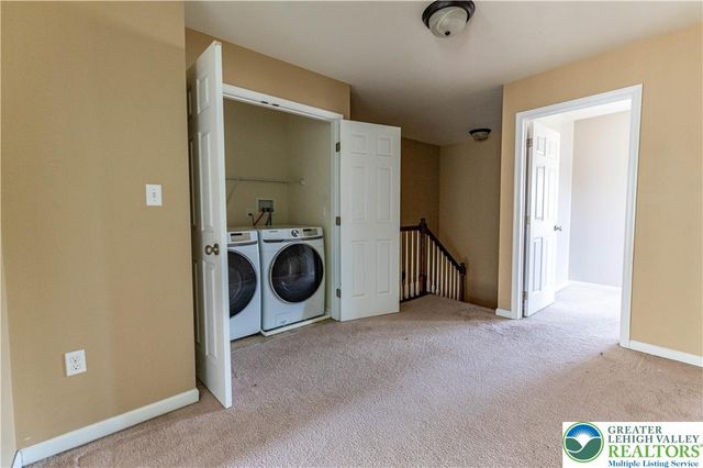 2406 Gentle Hollow Drive, Whitehall Twp, PA 18052