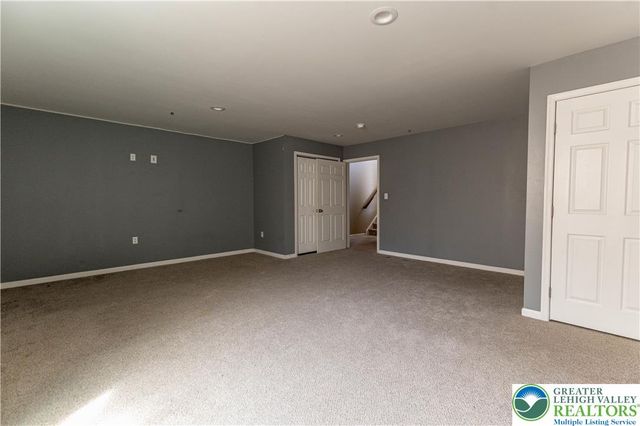 2406 Gentle Hollow Drive, Whitehall Twp, PA 18052
