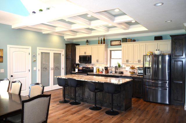 42 Lilac Lane, Branson West, MO 65737