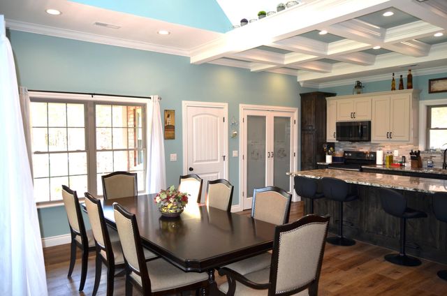 42 Lilac Lane, Branson West, MO 65737