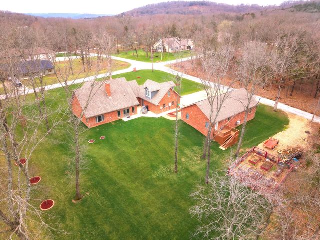 42 Lilac Lane, Branson West, MO 65737