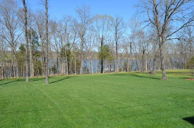 42 Lilac Lane, Branson West, MO 65737