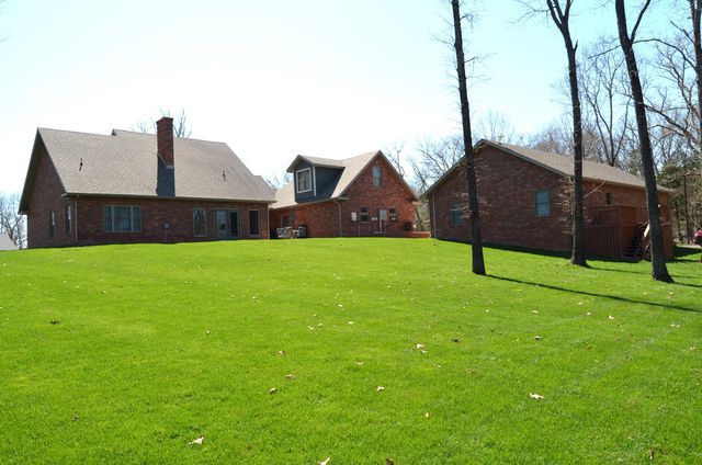 42 Lilac Lane, Branson West, MO 65737