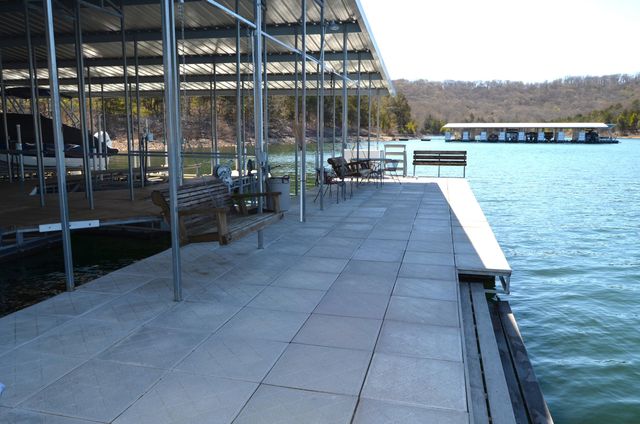 42 Lilac Lane, Branson West, MO 65737