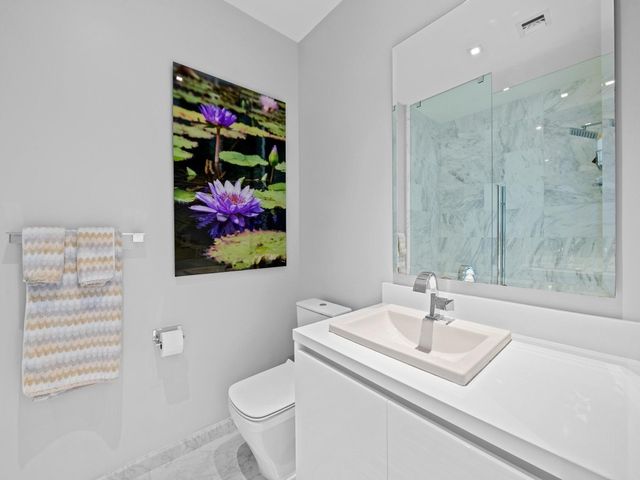 701 N Fort Lauderdale Beach Boulevard 704, Fort Lauderdale, FL 33304