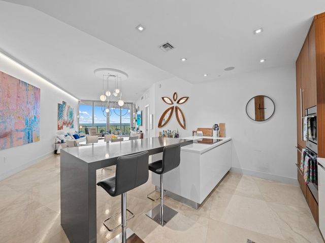 701 N Fort Lauderdale Beach Boulevard 704, Fort Lauderdale, FL 33304