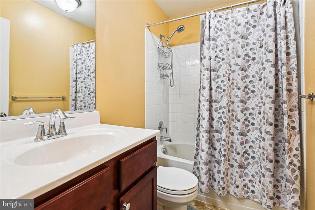 120 KINDRED WAY, Glen Burnie, MD 21061