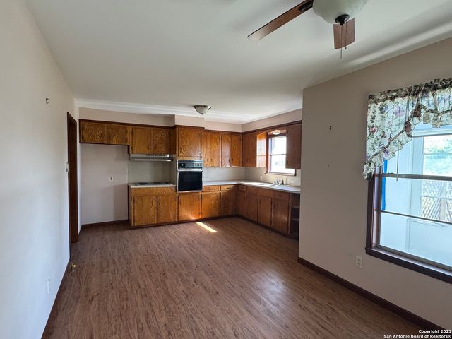 3810 S US-181 S US-181, Kenedy, TX 78119