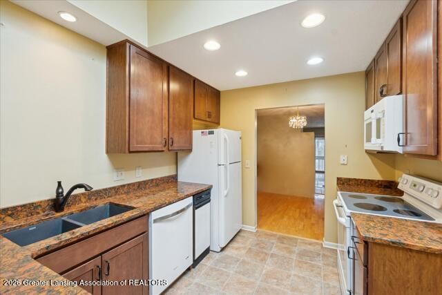1106 S Ridge Road, Lansing, MI 48917