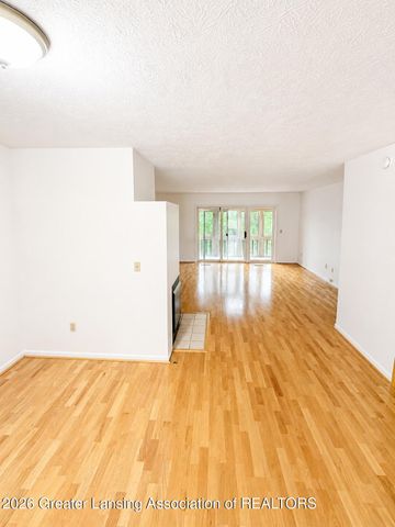 1106 S Ridge Road, Lansing, MI 48917