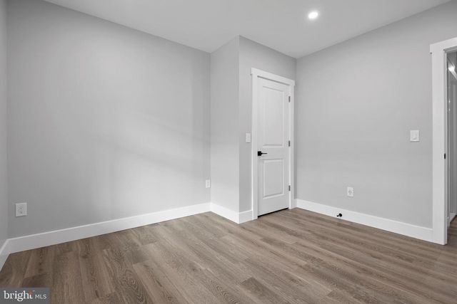 211 W BROAD, Shillington, PA 19607