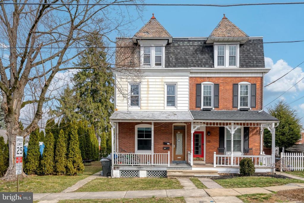 211 W BROAD, Shillington, PA 19607