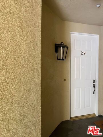 4600 Don Lorenzo Drive 29, Los Angeles, CA 90008