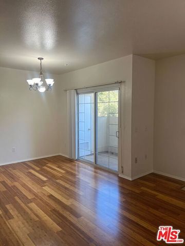 4600 Don Lorenzo Drive 29, Los Angeles, CA 90008