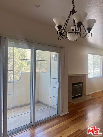 4600 Don Lorenzo Drive 29, Los Angeles, CA 90008