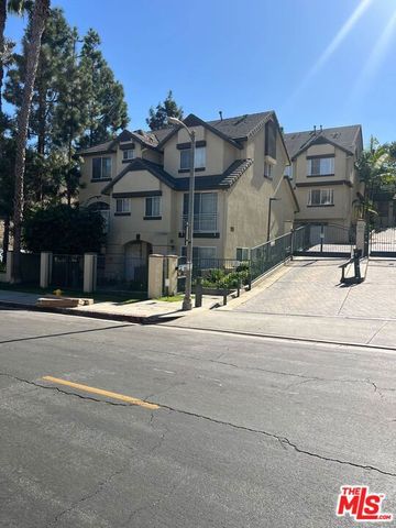 4600 Don Lorenzo Drive 29, Los Angeles, CA 90008