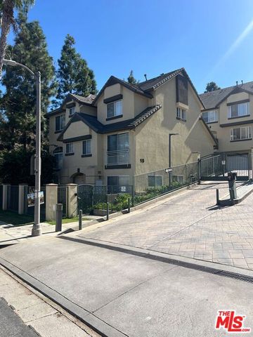 4600 Don Lorenzo Drive 29, Los Angeles, CA 90008