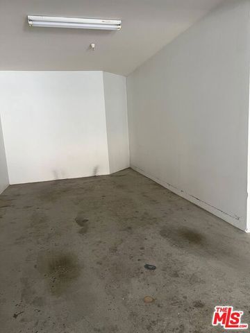 4600 Don Lorenzo Drive 29, Los Angeles, CA 90008
