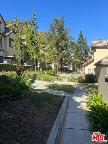 4600 Don Lorenzo Drive 29, Los Angeles, CA 90008
