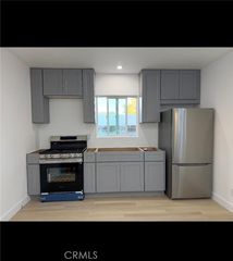 240 E 84 TH, Los Angeles, CA 90003