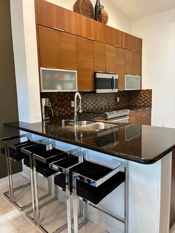 17223 Boca Club Boulevard 6, Boca Raton, FL 33487