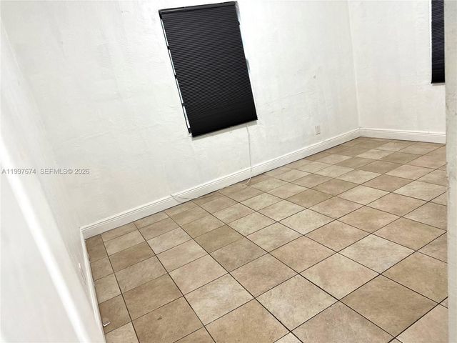 1941 NE 157th Ter, North Miami Beach, FL 33162